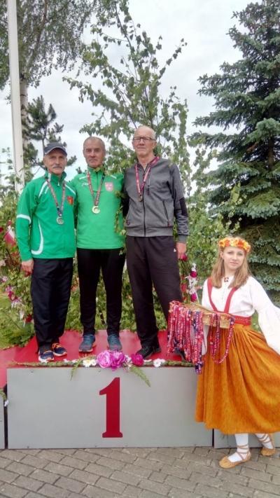 Valkas novada sporta veterāni izcīna medaļas LSVS 59.sporta spēlēs vieglatlētikā