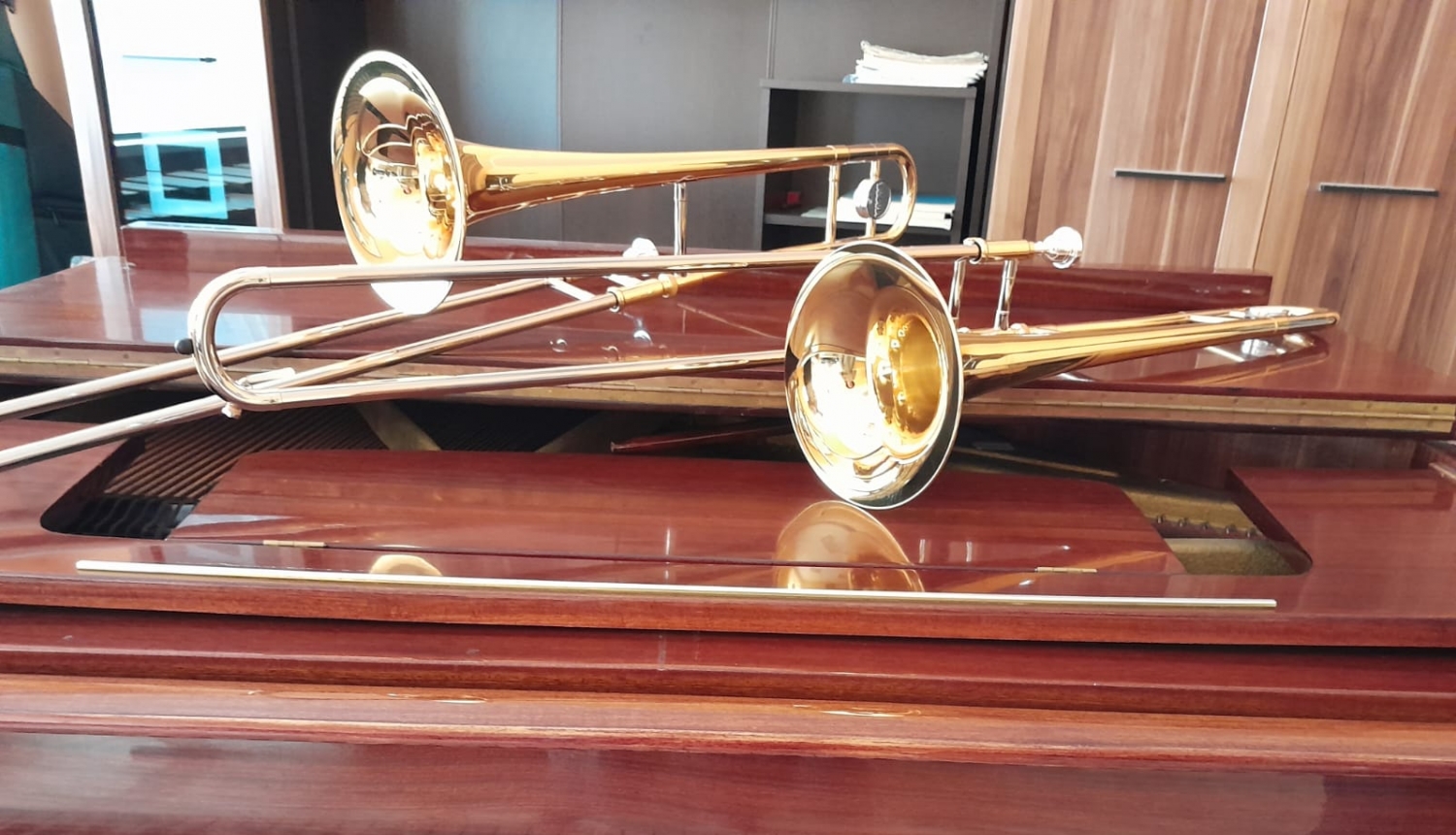 J.Cimzes Valkas Mūzikas skola iegādājusies divus “Yamaha” firmas pūšaminstrumentus – trombonus